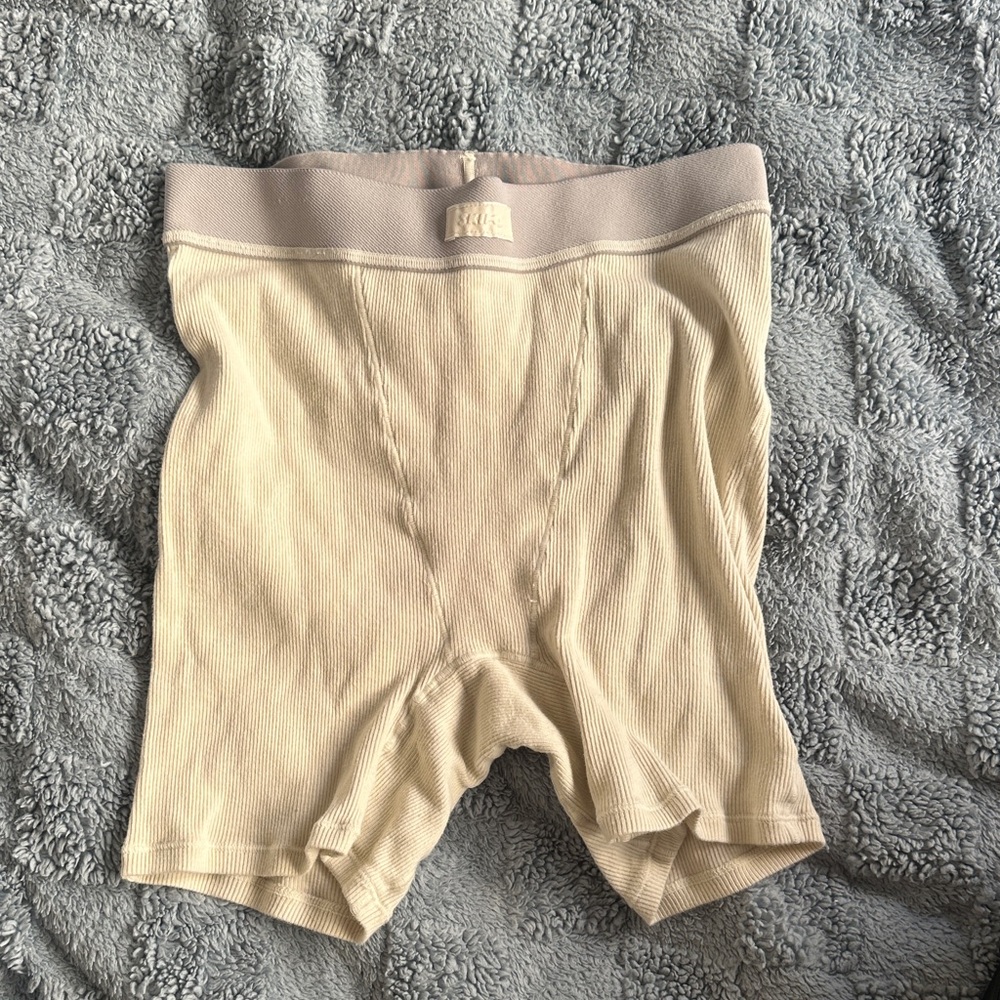 Skims ivory Ribbed Shorts